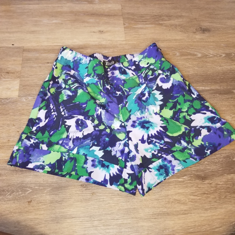 7th Avenue signature fit shorts!